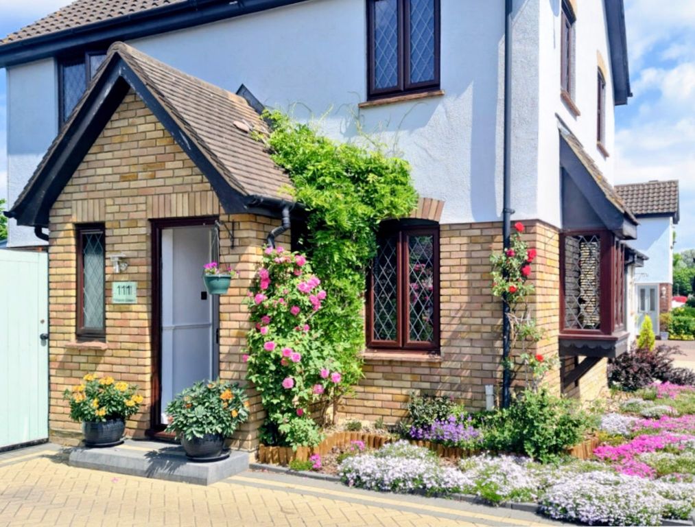 Property photo 2 of 17