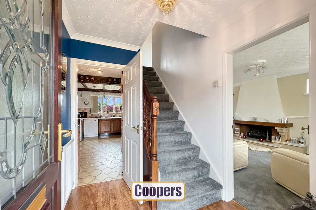 Property photo 1 of 21 Hall