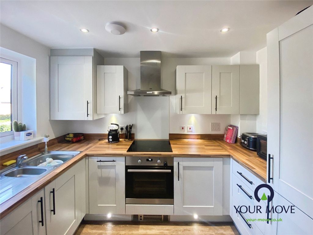 Property photo 3 of 14 Picture No. 12