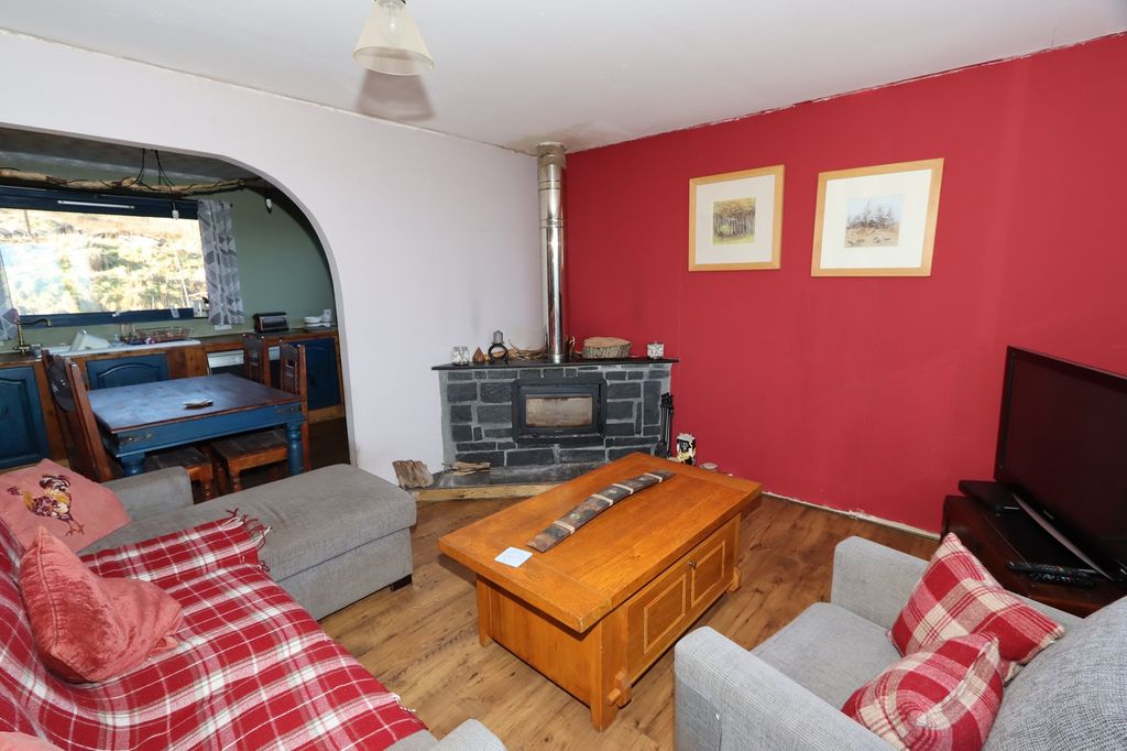 Property photo 3 of 12 Not Specified