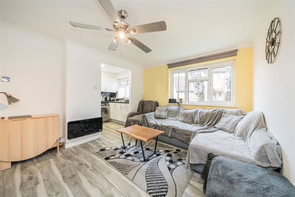 Property photo 3 of 8