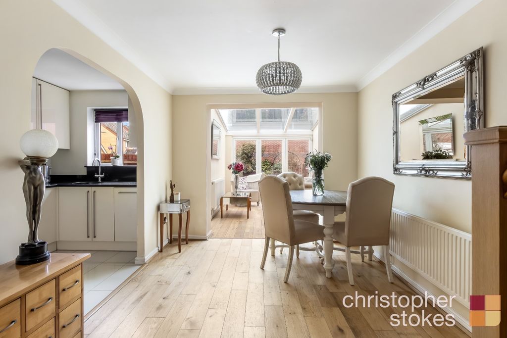 Property photo 2 of 20 4880011