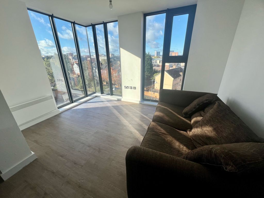 Property photo 3 of 8