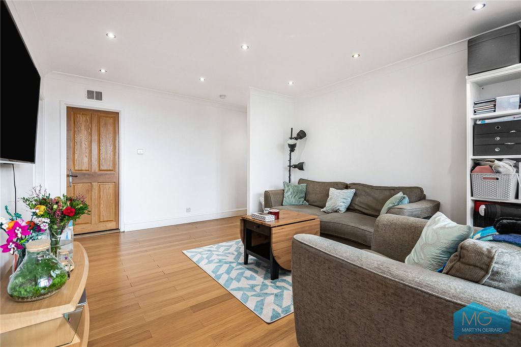 Property photo 3 of 19 Picture No. 08