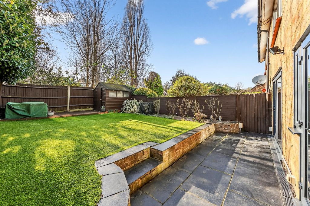 Property photo 2 of 19