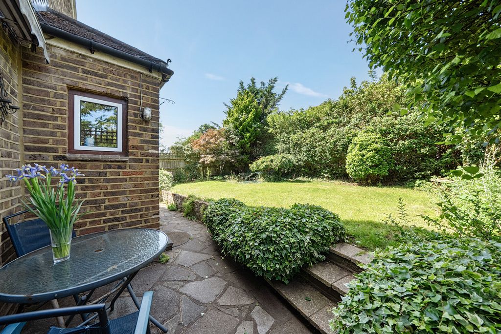 Property photo 3 of 14 1478571-2-6A31289...