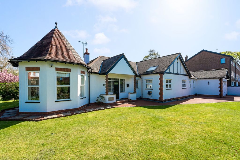 Property photo 1 of 35