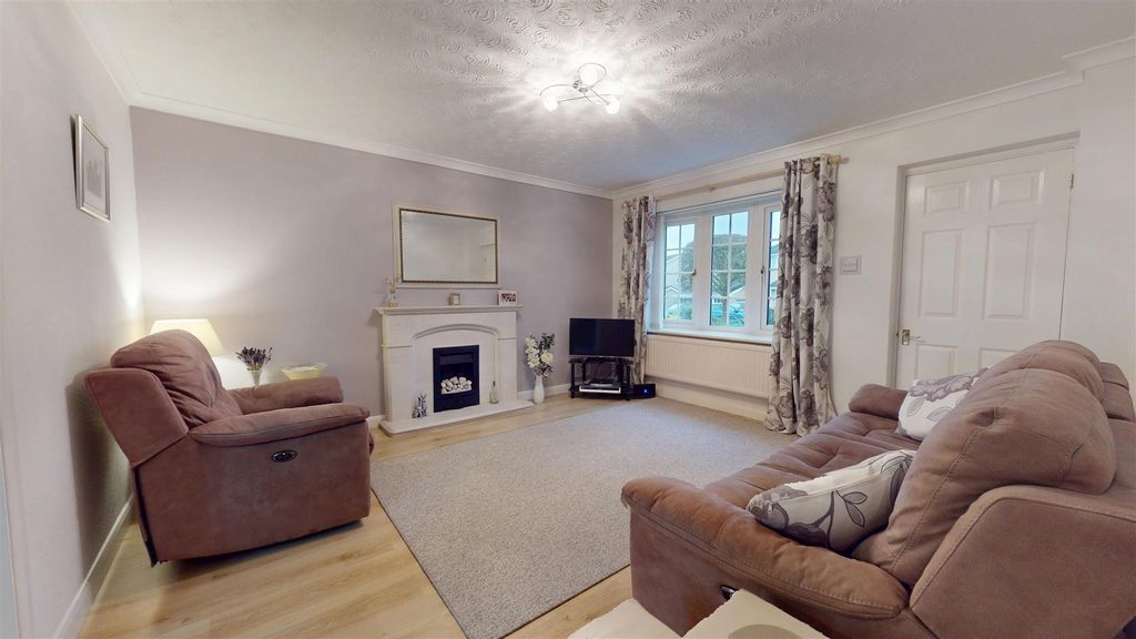 Property photo 2 of 16 Living Room