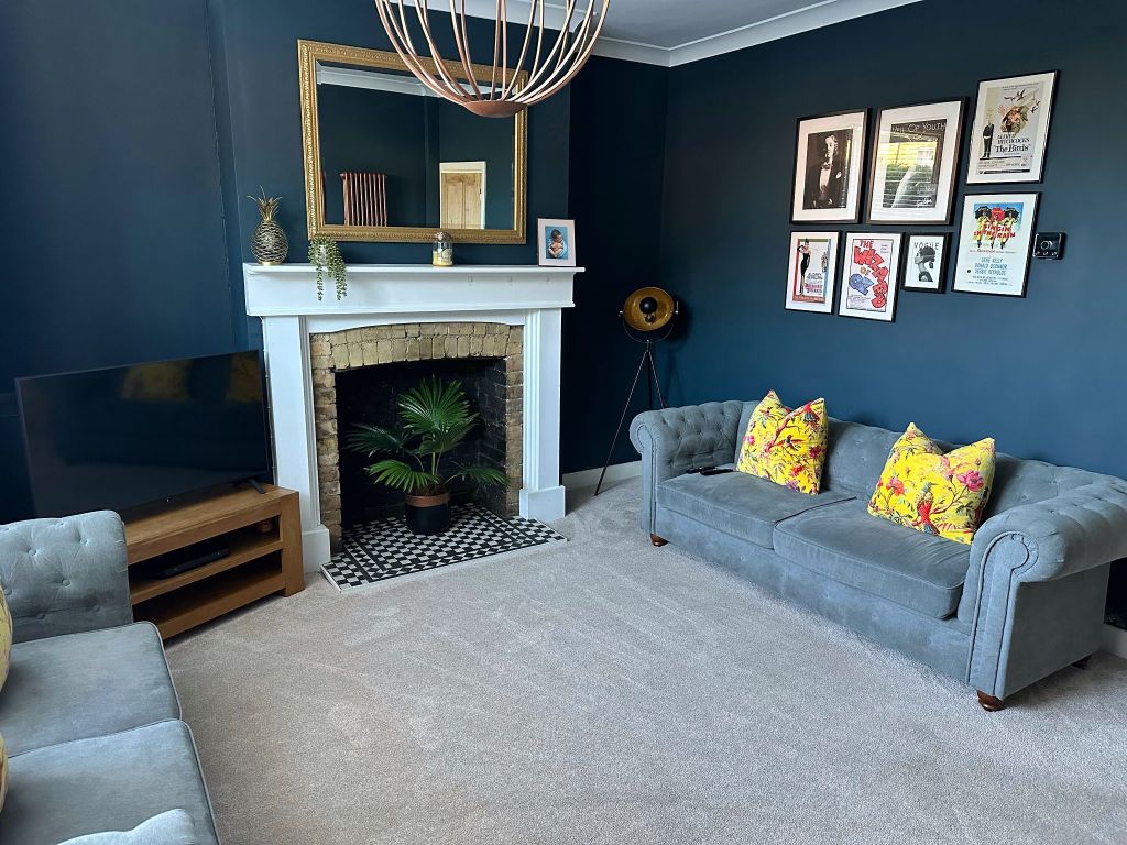 Property photo 1 of 17