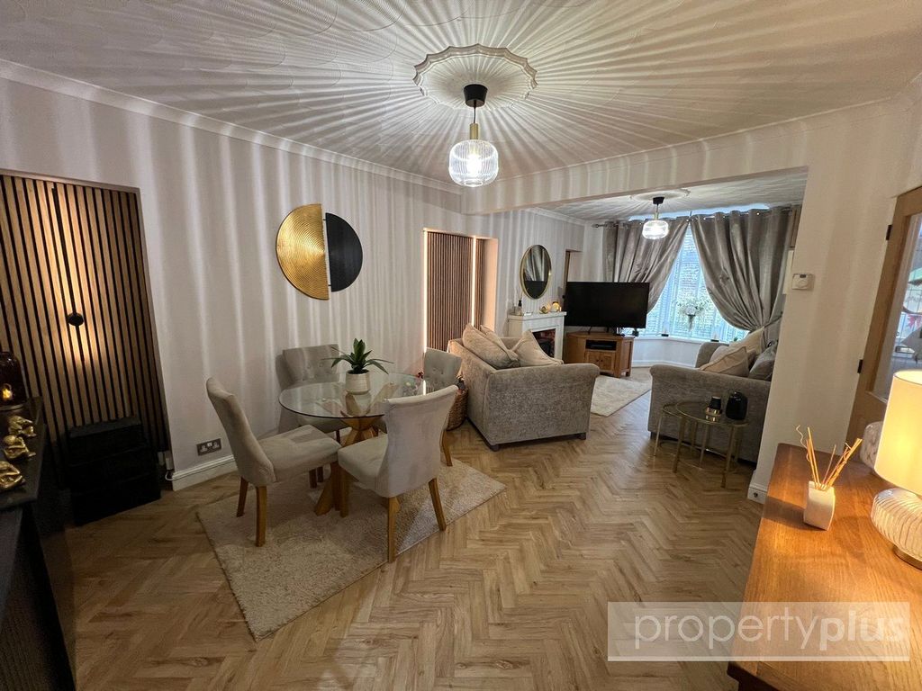 Property photo 2 of 18 Picture No. 08