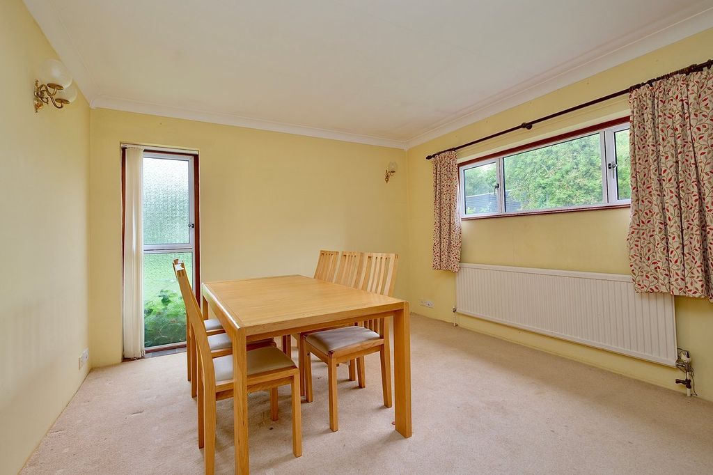 Property photo 3 of 16