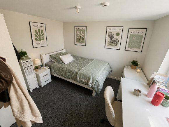 Property photo 2 of 15 9709834.Png