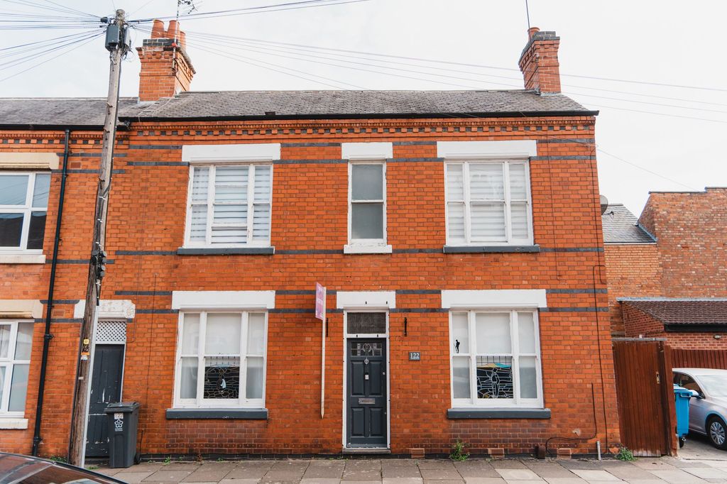 Property photo 1 of 25
