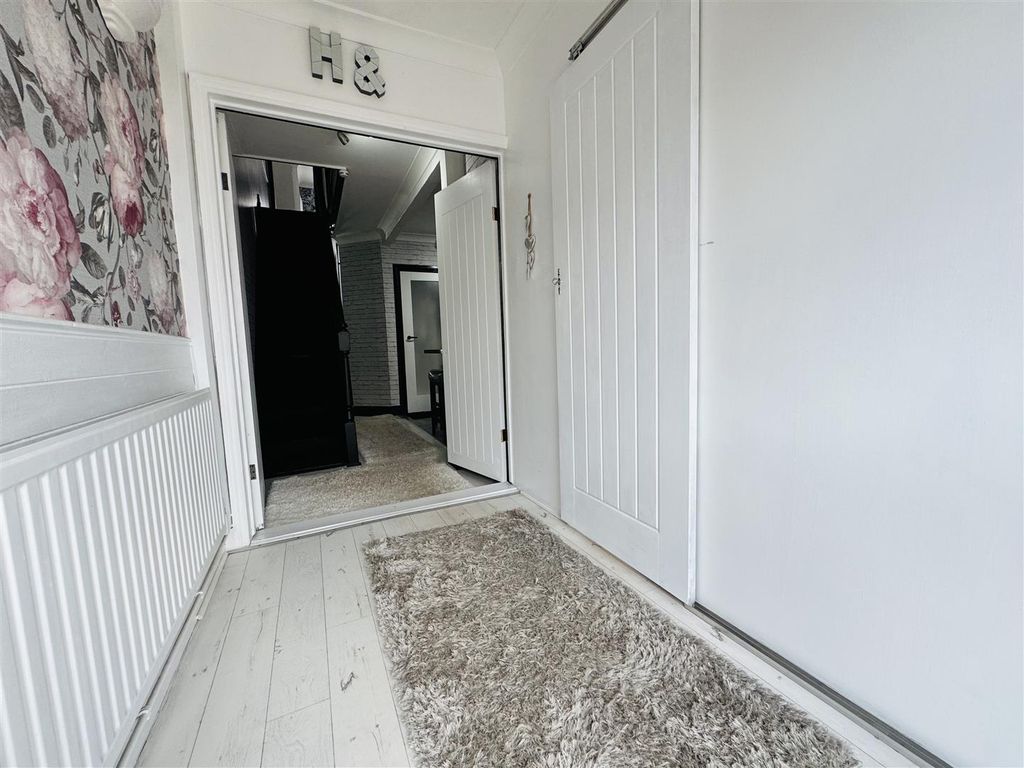 Property photo 2 of 21 Img_8429.Jpg