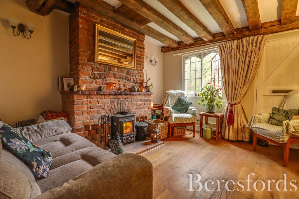 Property photo 2 of 19 2