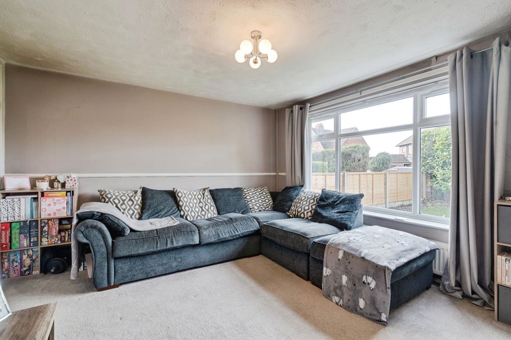 Property photo 2 of 24 Pbox-Img.Jpg