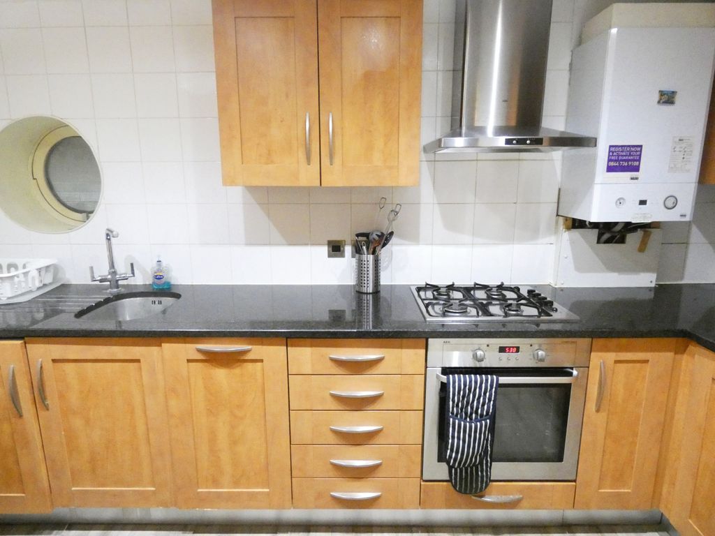 Property photo 2 of 26