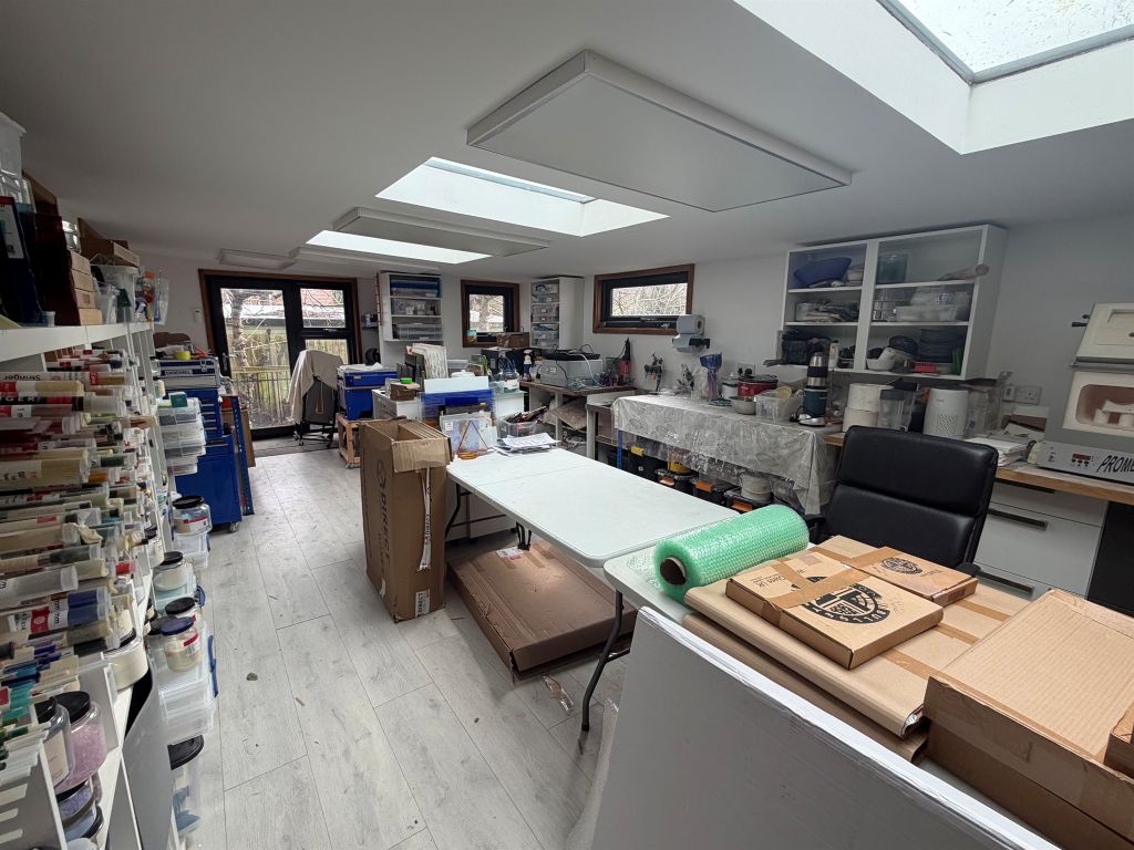 Additional image 32 of 5 bed semi-detached house for saleWhitaker Road, Derby DE23