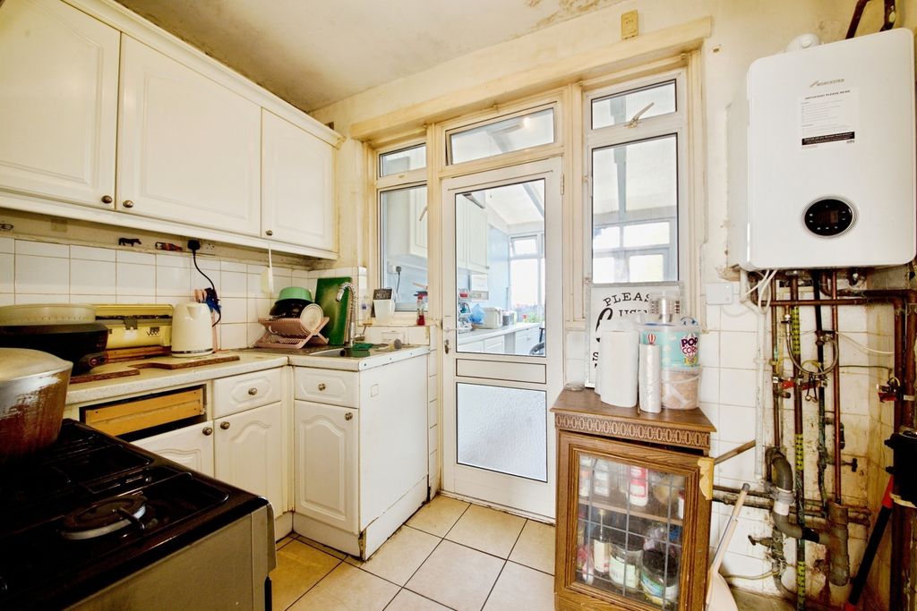 Property photo 3 of 10 Pbox-Img.Jpg