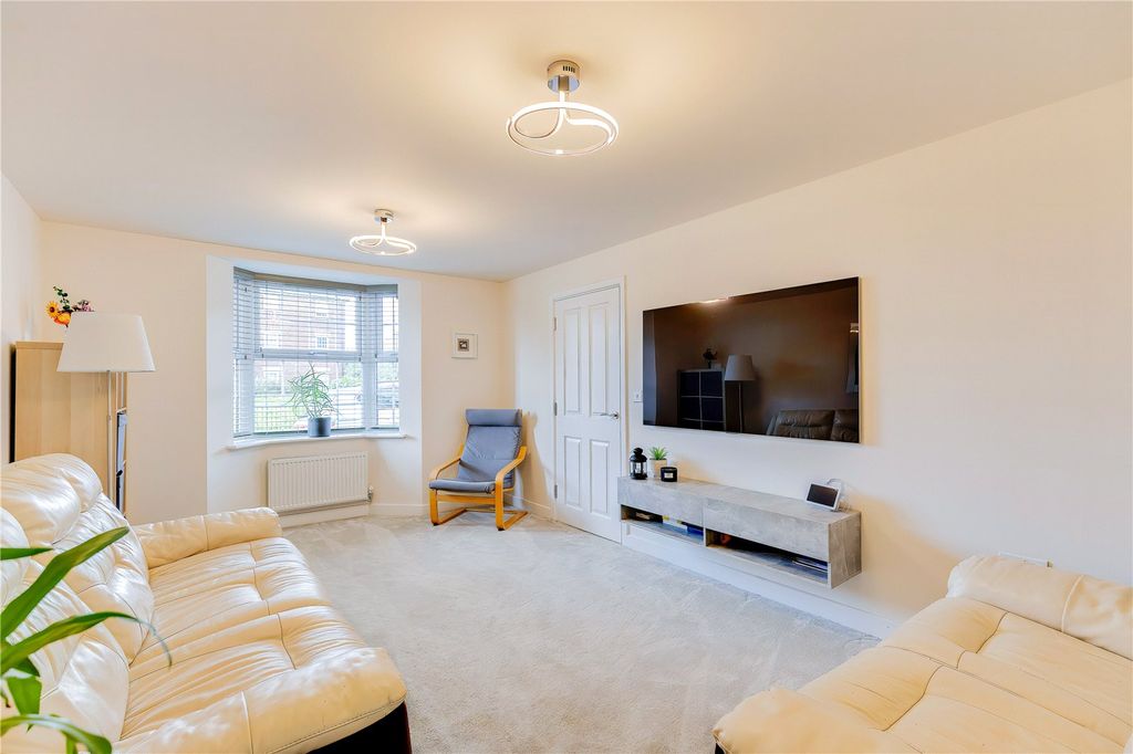 Property photo 2 of 31 Picture No. 29