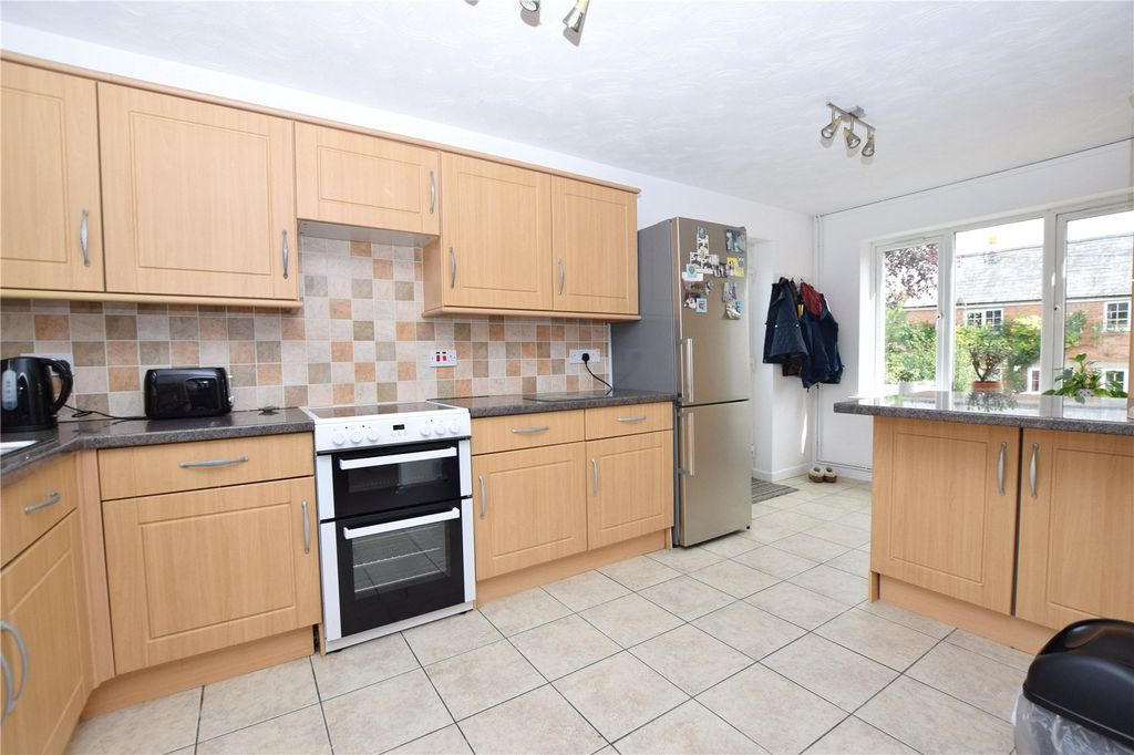 Property photo 2 of 25 Picture No. 02