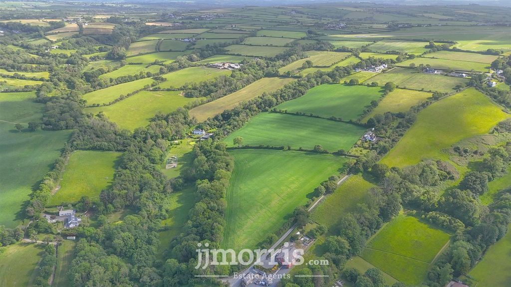 Property photo 2 of 15