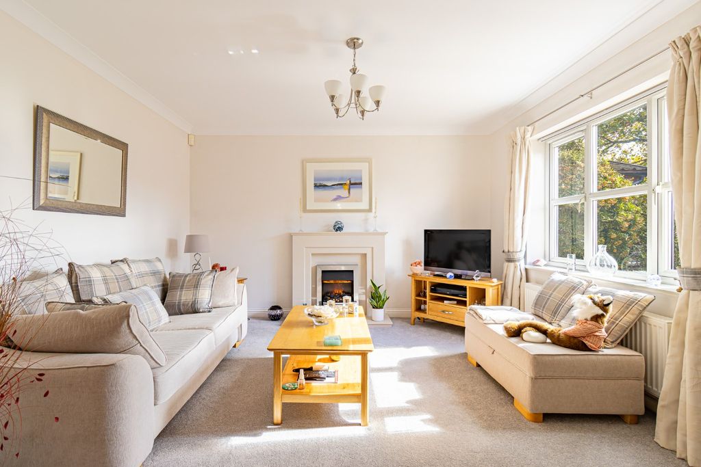 Property photo 2 of 28 5476324