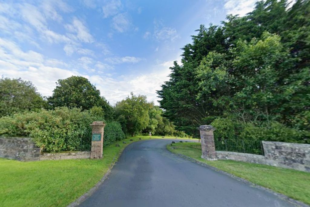 Property photo 2 of 7