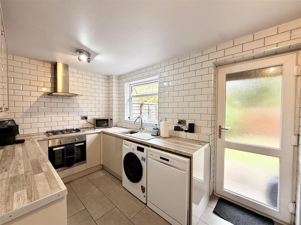 Property photo 3 of 14 3