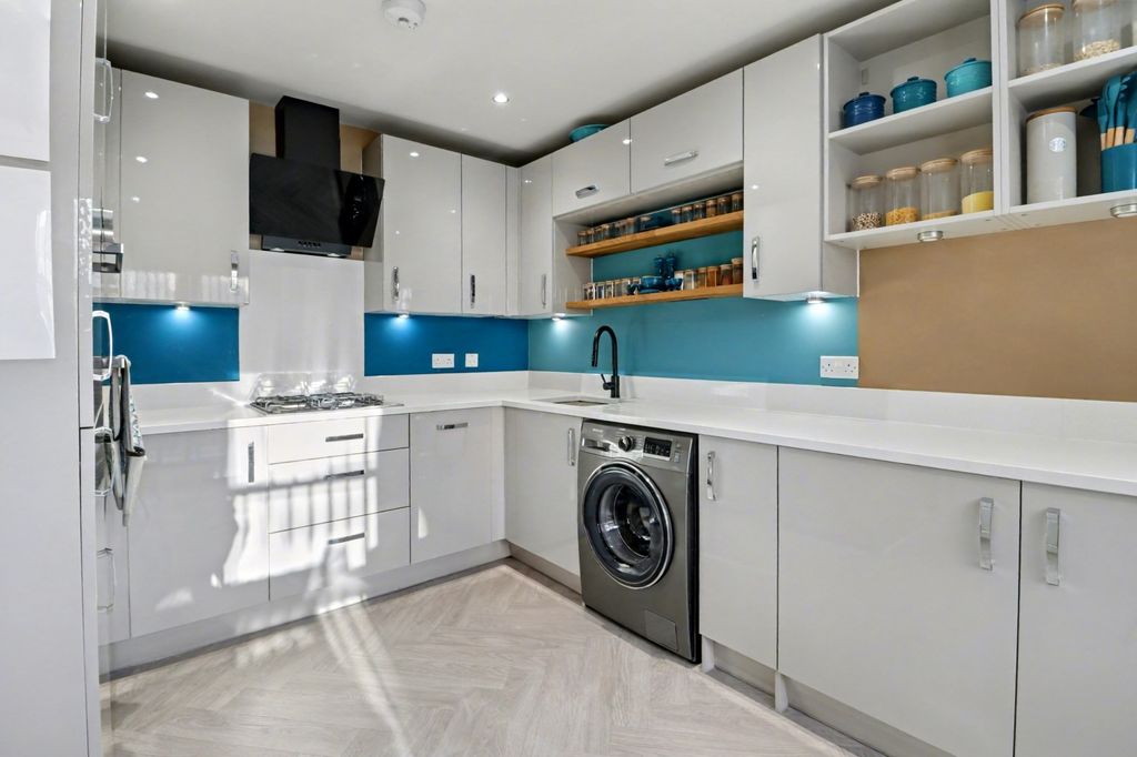 Property photo 2 of 25 Img_6086