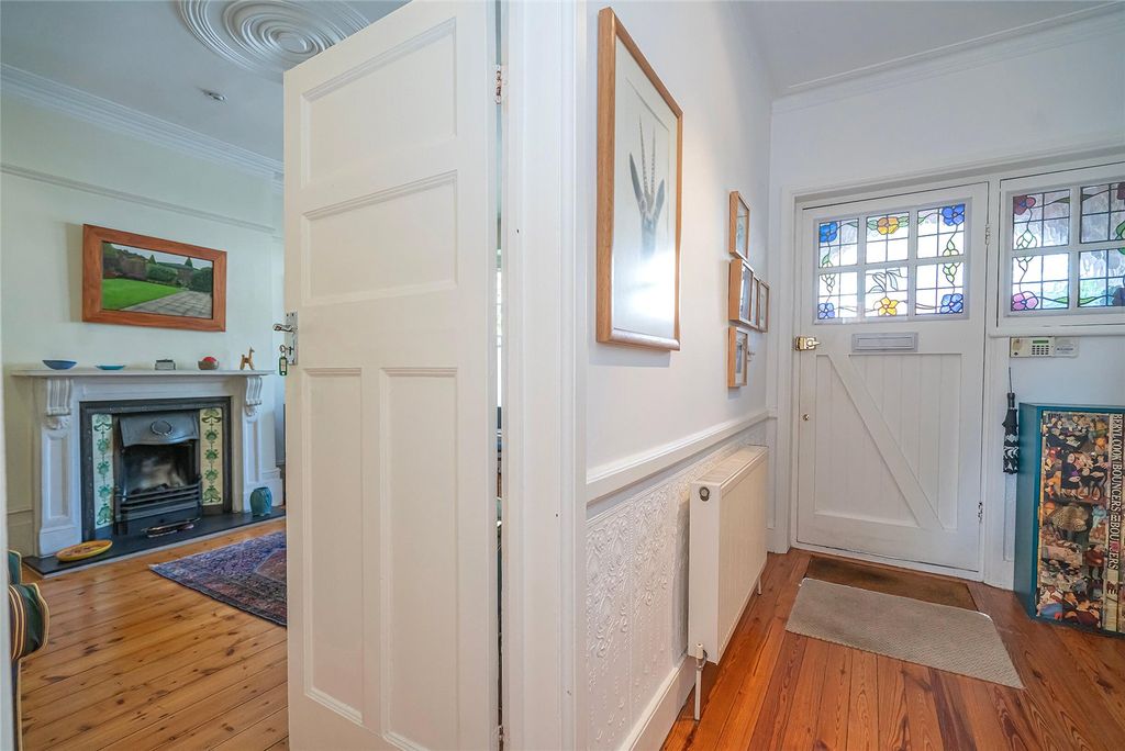 Property photo 3 of 21 Entrance Hall B