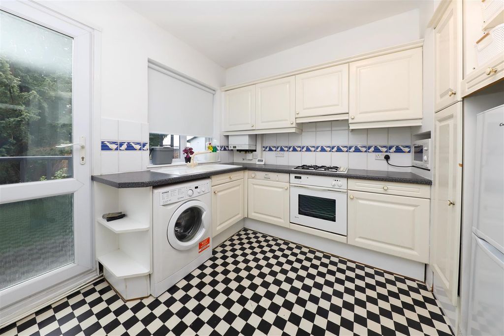 Property photo 2 of 13 Kitchen