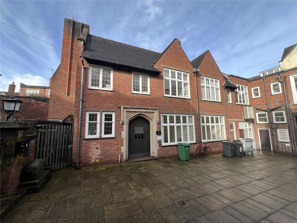 Property photo 2 of 23 Picture No. 30