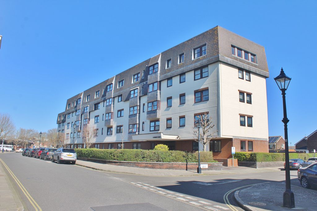 Property photo 1 of 19