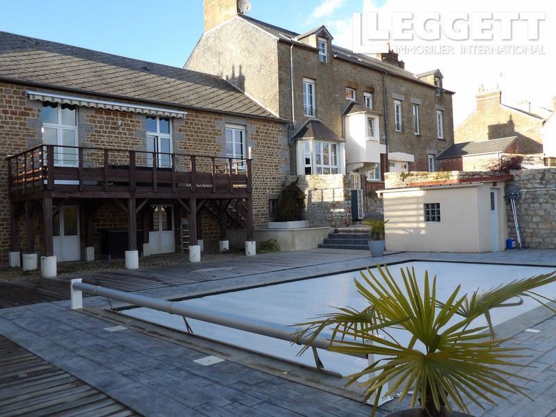 Property photo 1 of 10