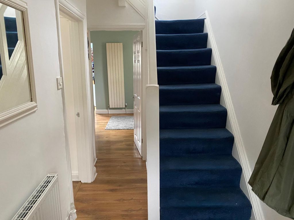 Property photo 2 of 27 Hall