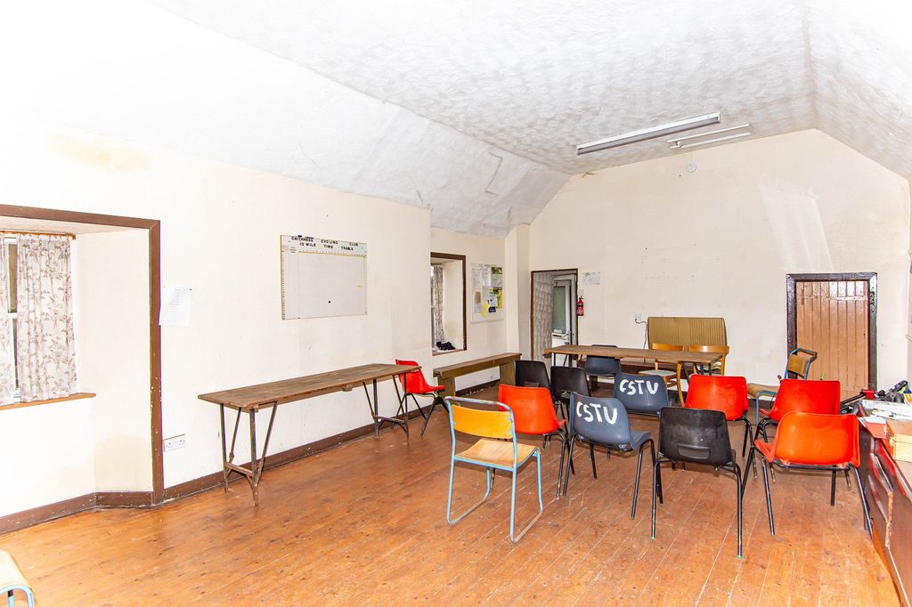 Property photo 3 of 11 Not Specified