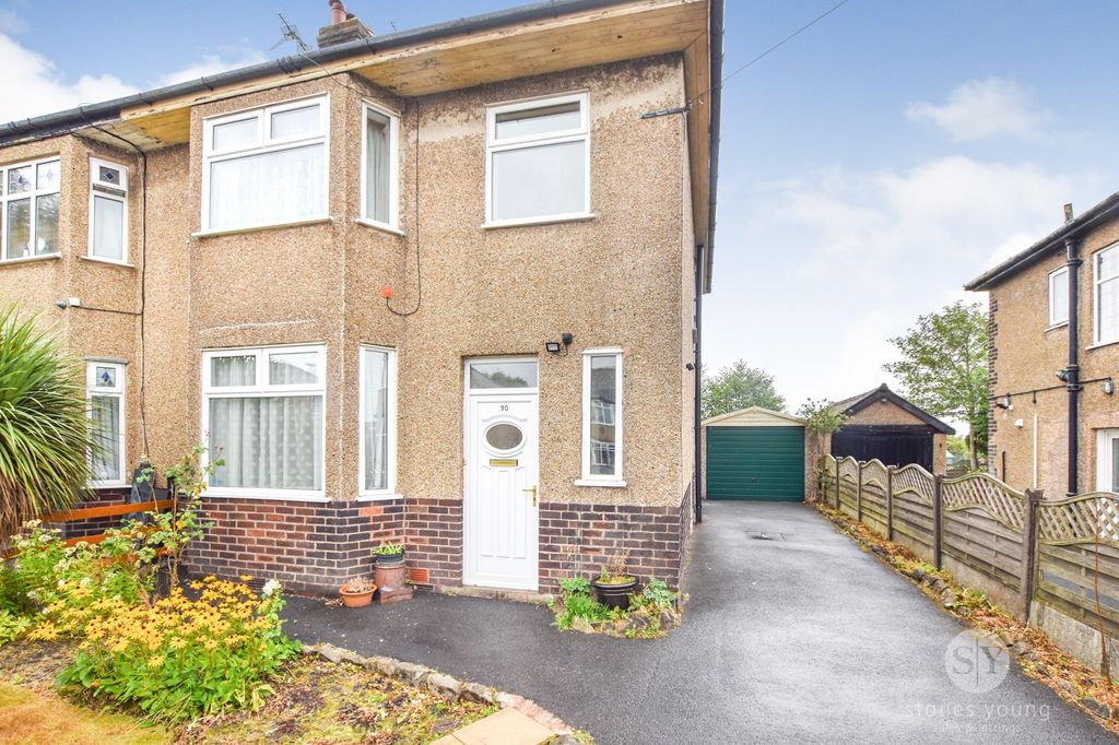 Property photo 1 of 9