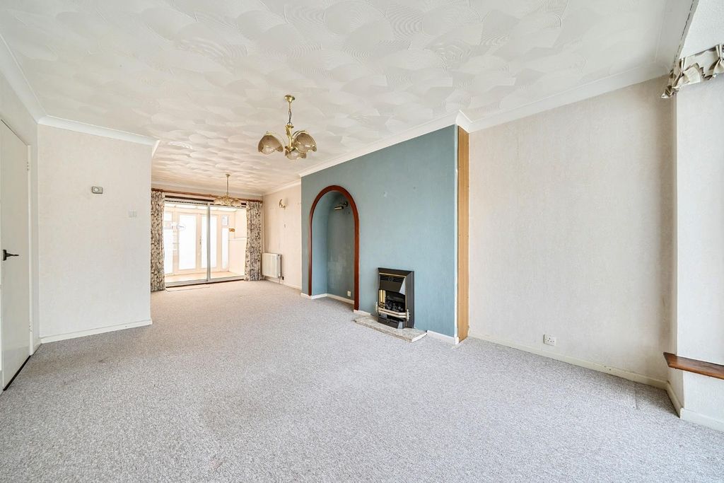 Property photo 3 of 15 1463593-12-6A0Dccf9c703A.Jpg