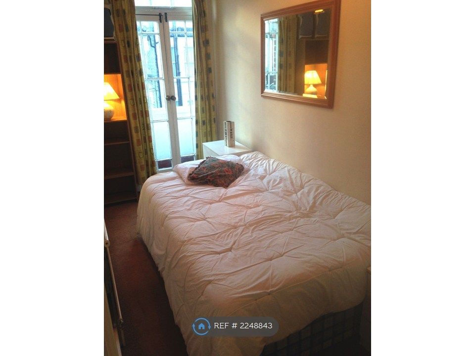 Property photo 1 of 8 Bedroom 2