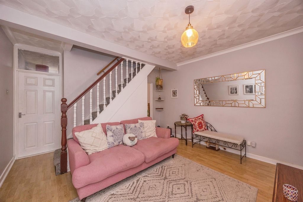 Property photo 2 of 15