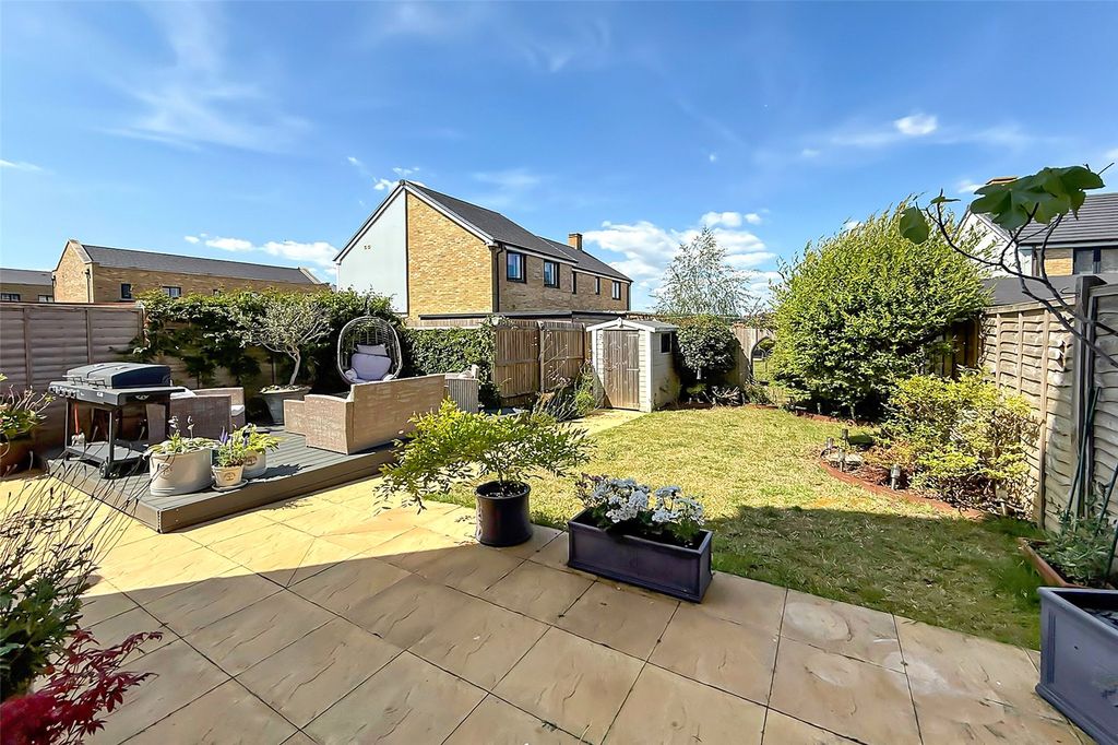 Property photo 2 of 22 Picture No. 27