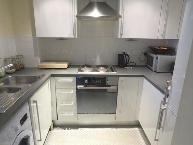 Property photo 2 of 9 Kitchen