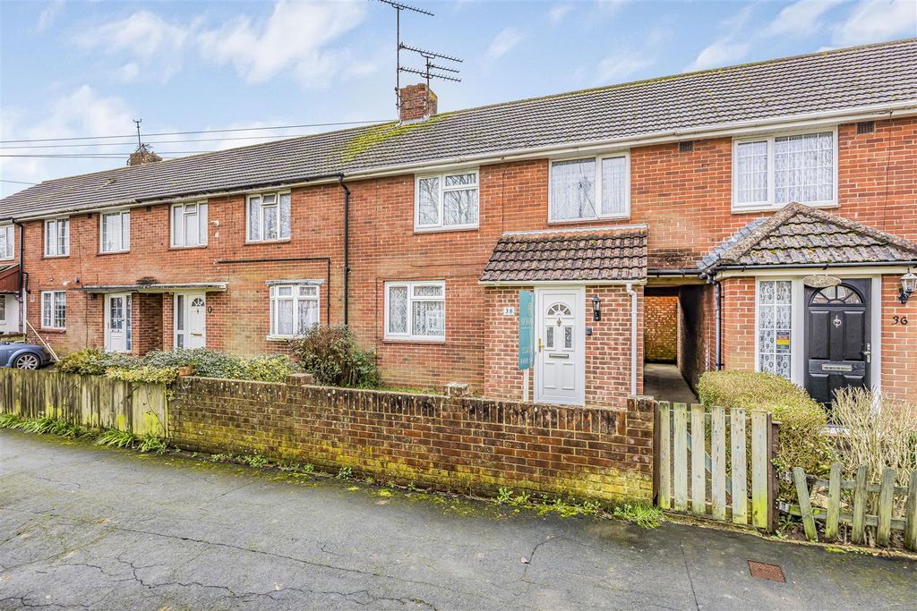 Property photo 1 of 3 38 Hordle Road, Havant-Porticomarketing-O'hara-1.J