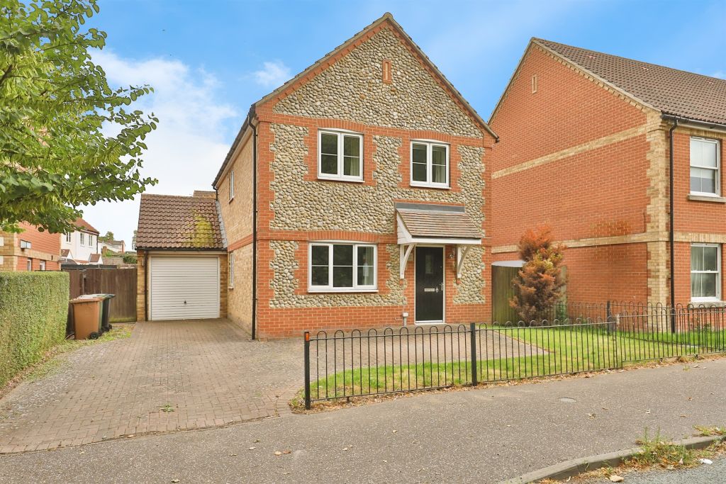 Property photo 1 of 17