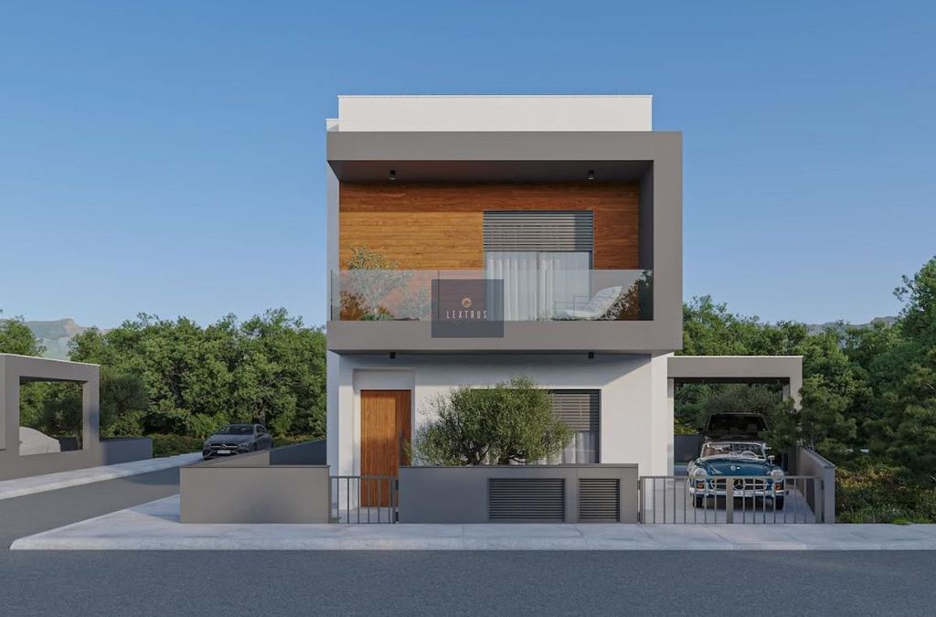 Property photo 1 of 3