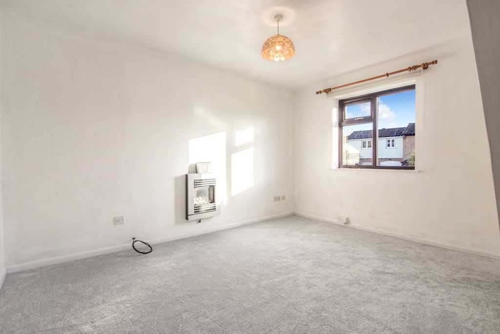 Property photo 2 of 12 Wimpole-05