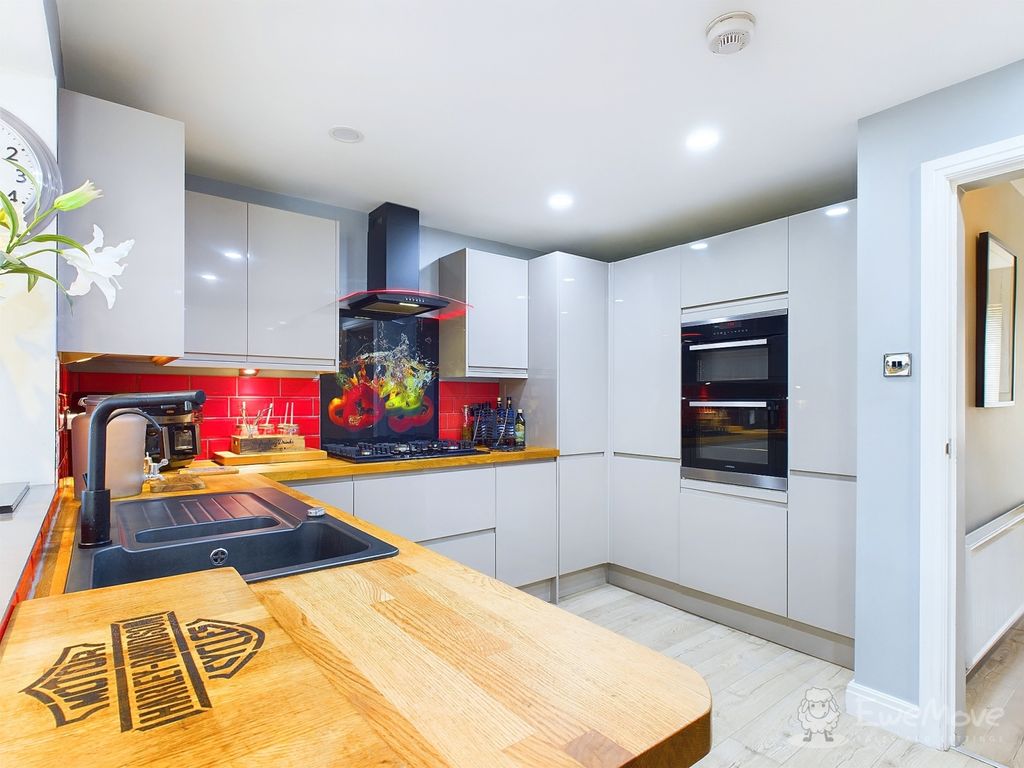 Property photo 3 of 21 Open Plan Kitchen