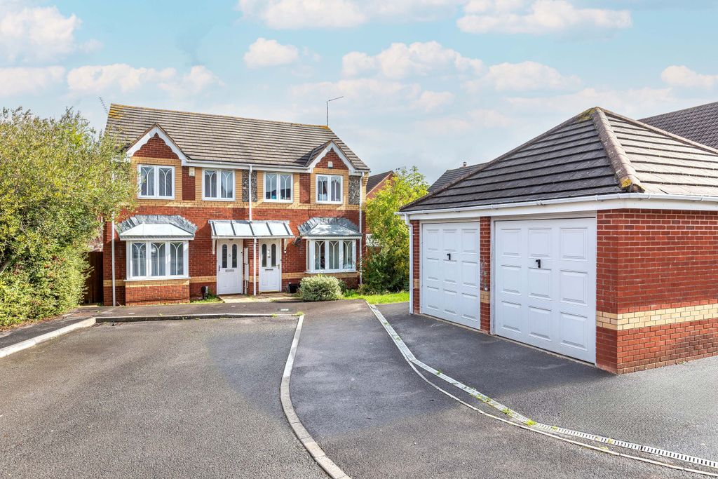 Property photo 1 of 18 1