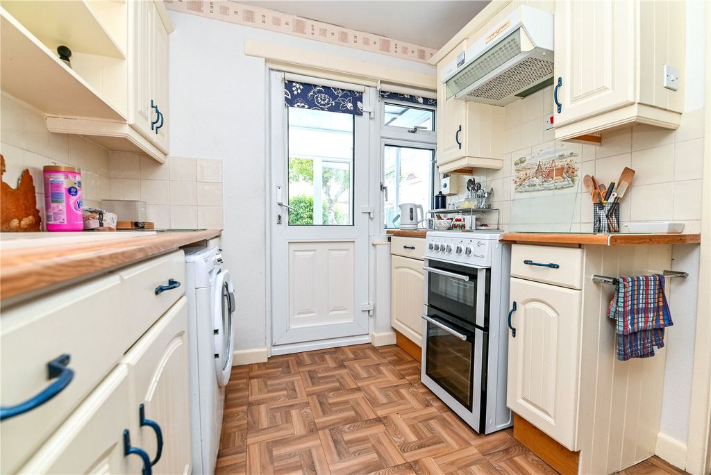 Property photo 3 of 17 Picture No. 05